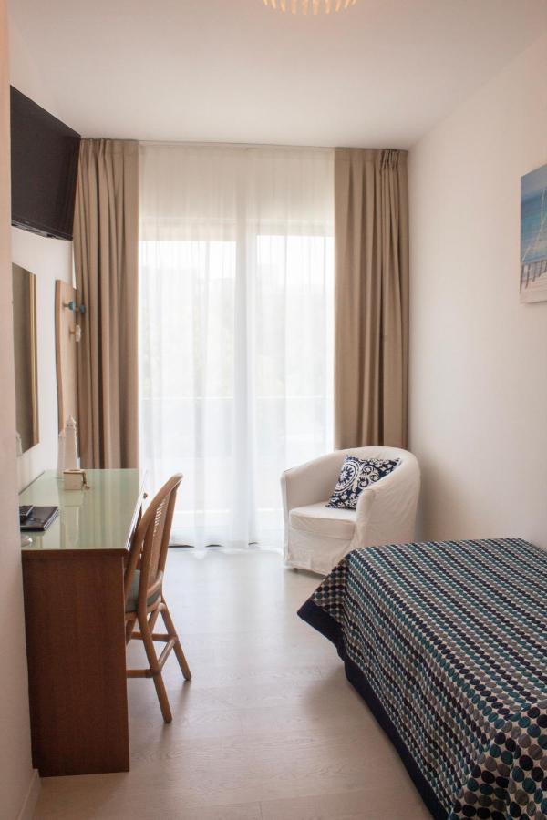 Hotel Hiki 3 Superior บิบิโอเน ภายนอก รูปภาพ